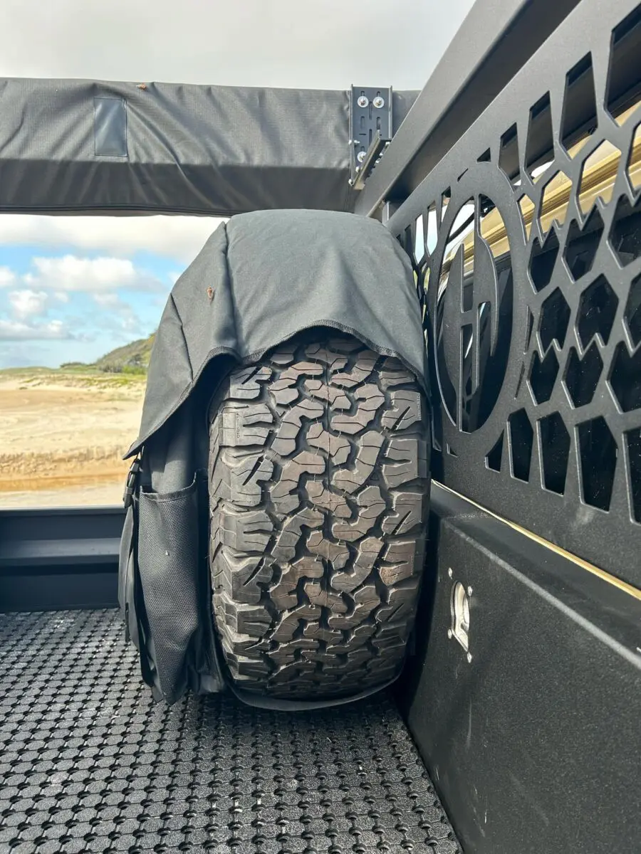 Dunn & Watson 4wd Spare Wheel Carrier Bag 2