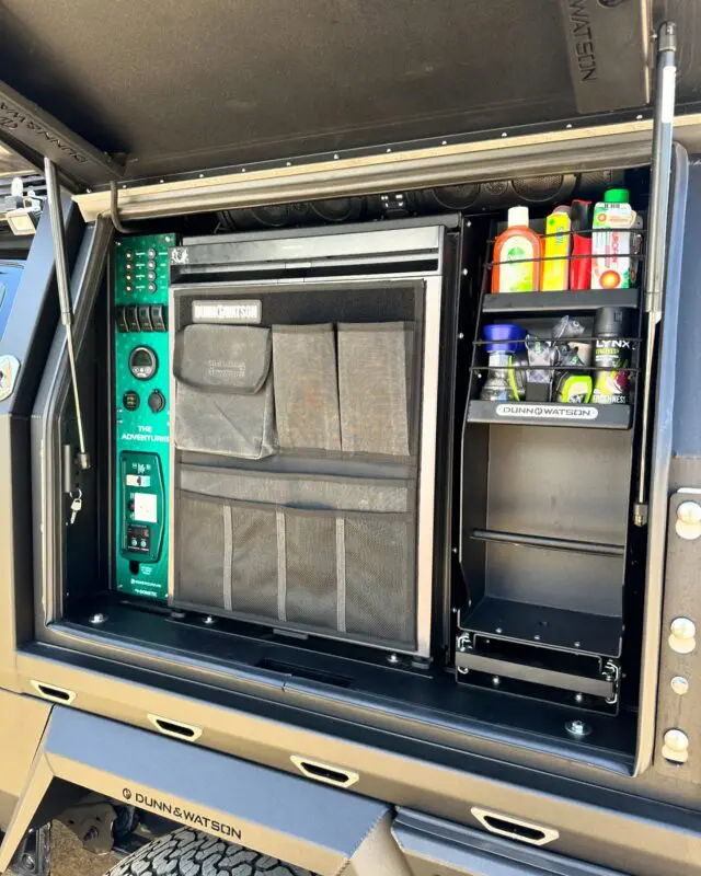 Dunn & Watson 4wd Ute Ute Canopy Fitout Image