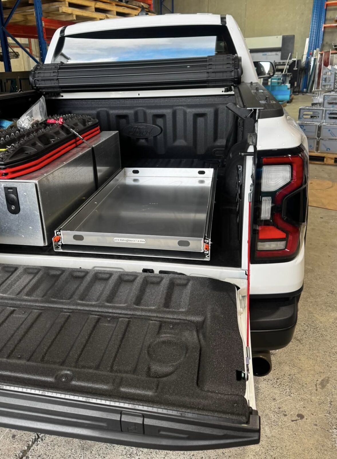 1325mm Extra Long Fridge Slide - 3